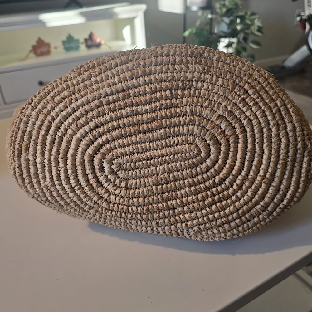 Woven Straw Tote Bag in Natural Tan - Women Bags - Picture 4 of 5